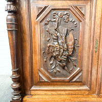 Victorian European Hand-Carved Hutch